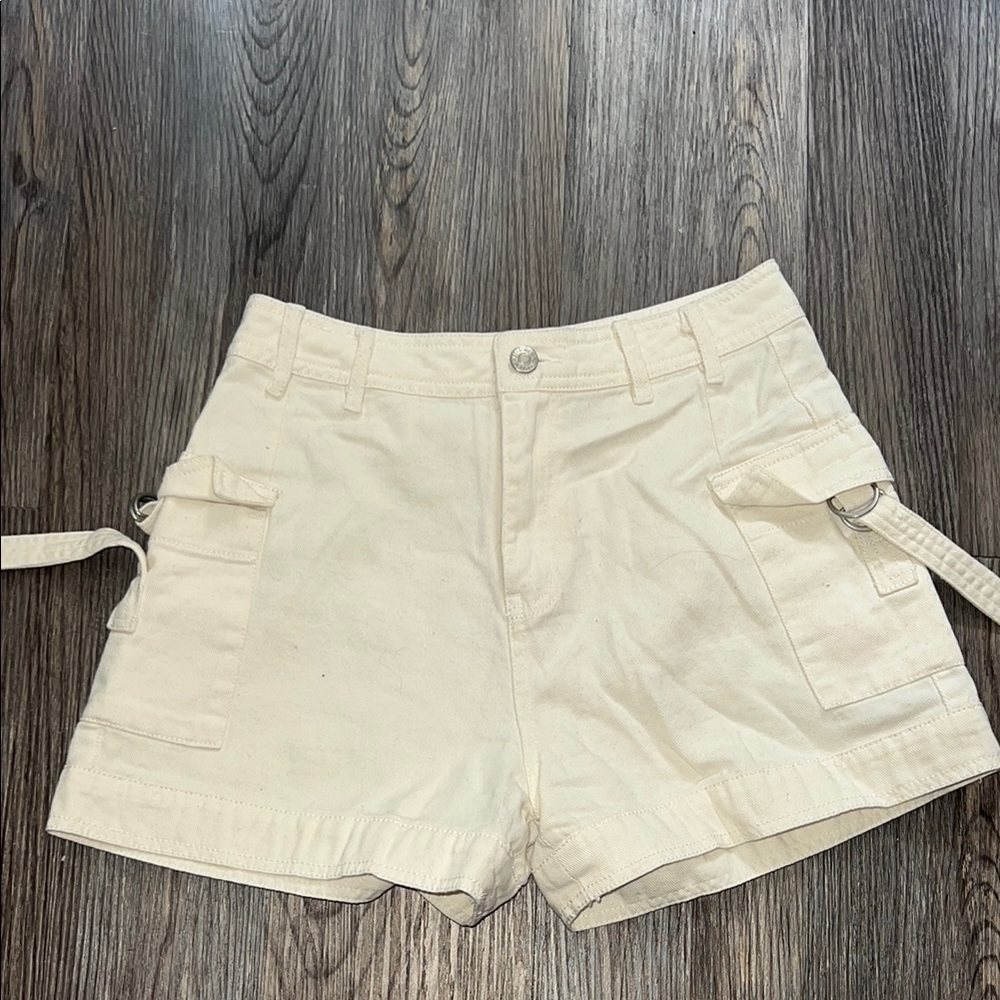 Forever 21 Cream Cargo Shorts Utility Style